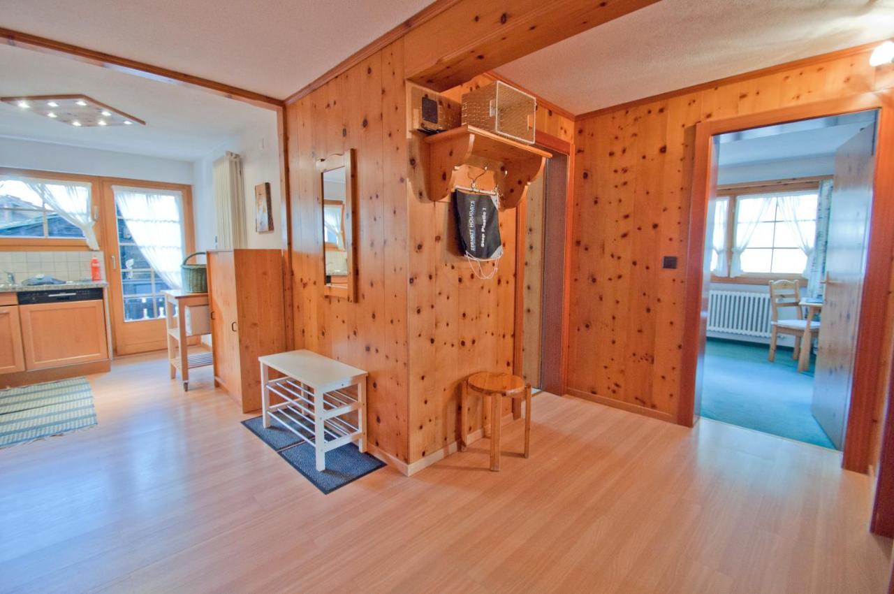 Dent Blanche Apartment Zermatt Bagian luar foto