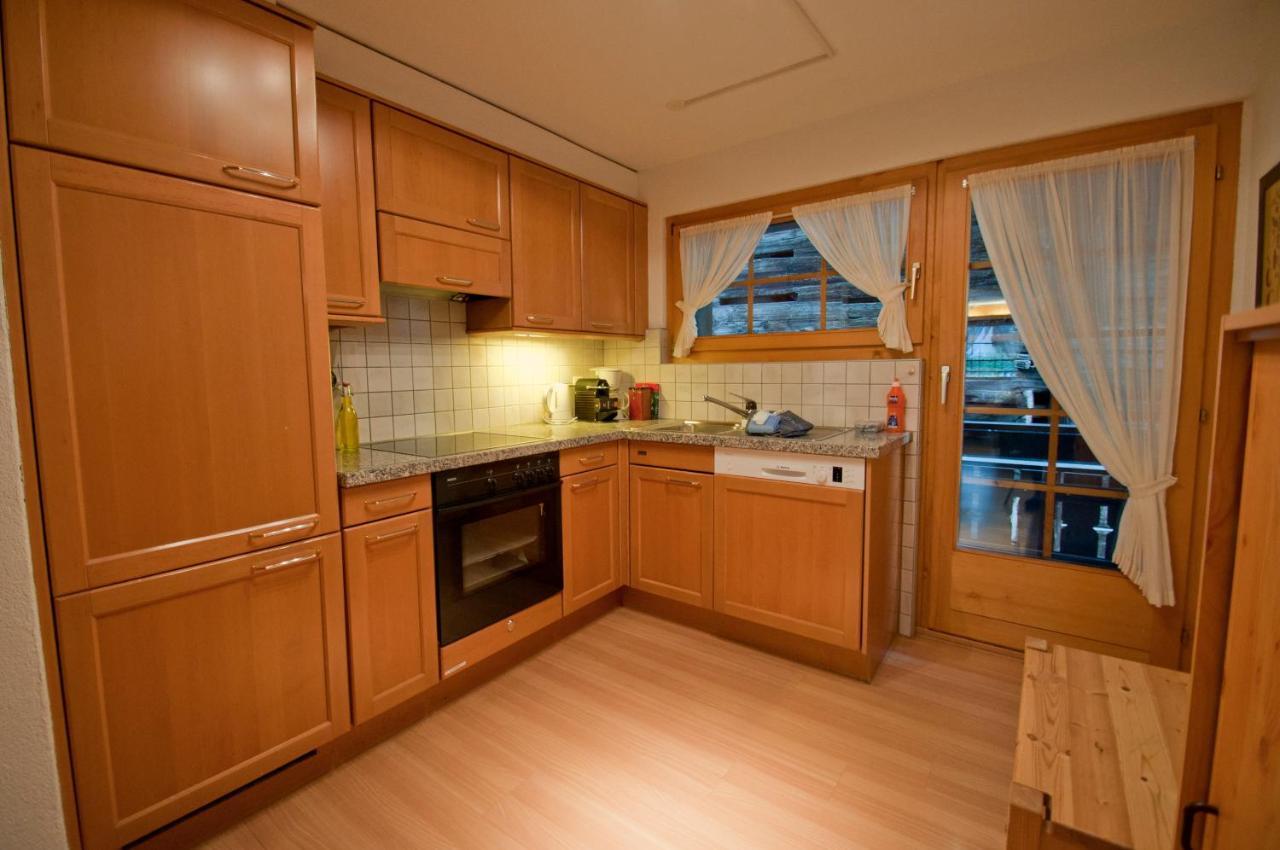 Dent Blanche Apartment Zermatt Bagian luar foto