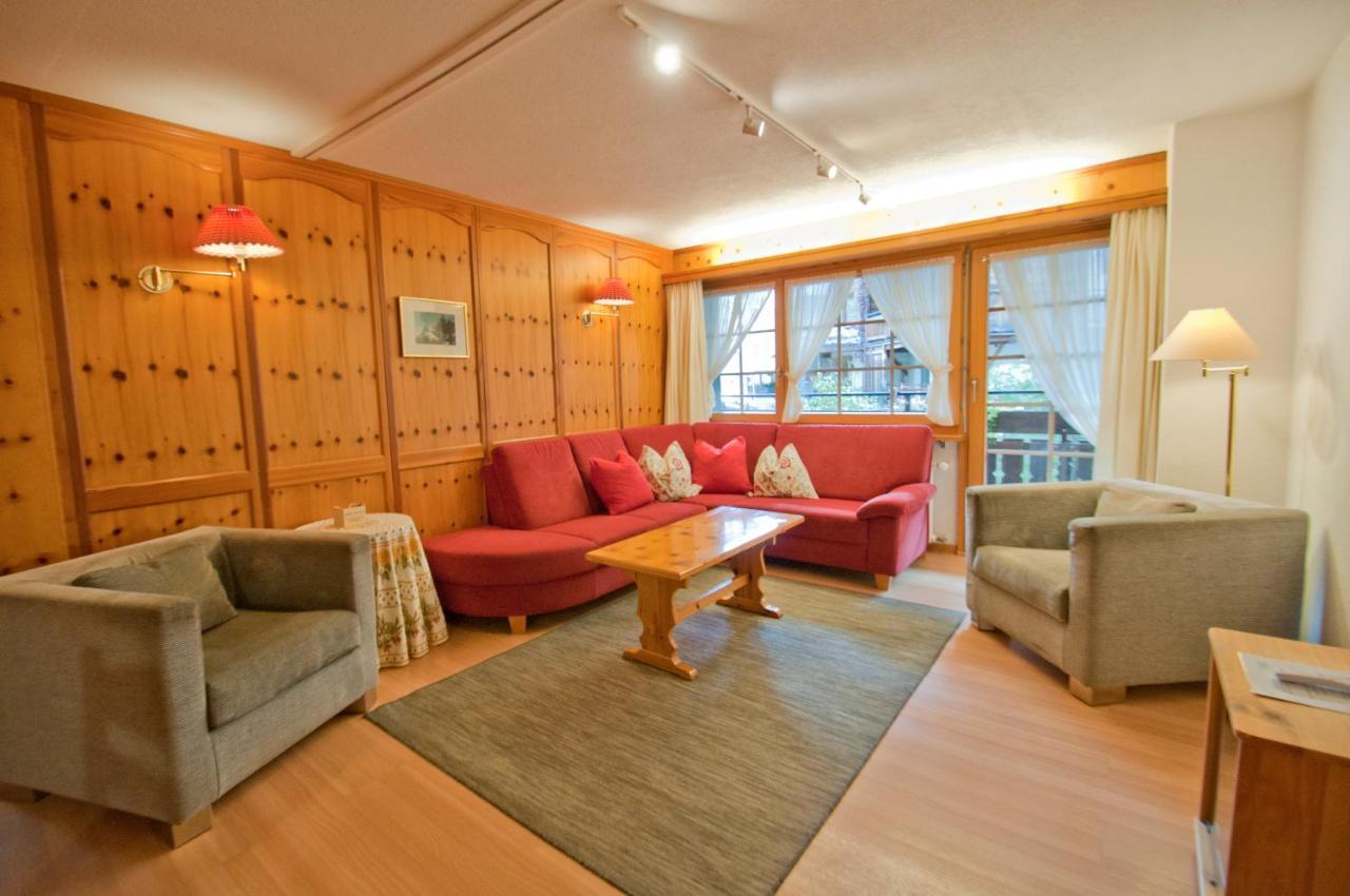 Dent Blanche Apartment Zermatt Bagian luar foto