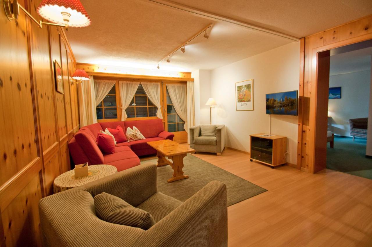 Dent Blanche Apartment Zermatt Bagian luar foto