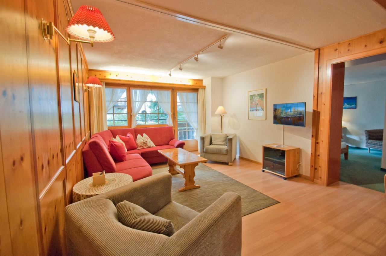 Dent Blanche Apartment Zermatt Bagian luar foto