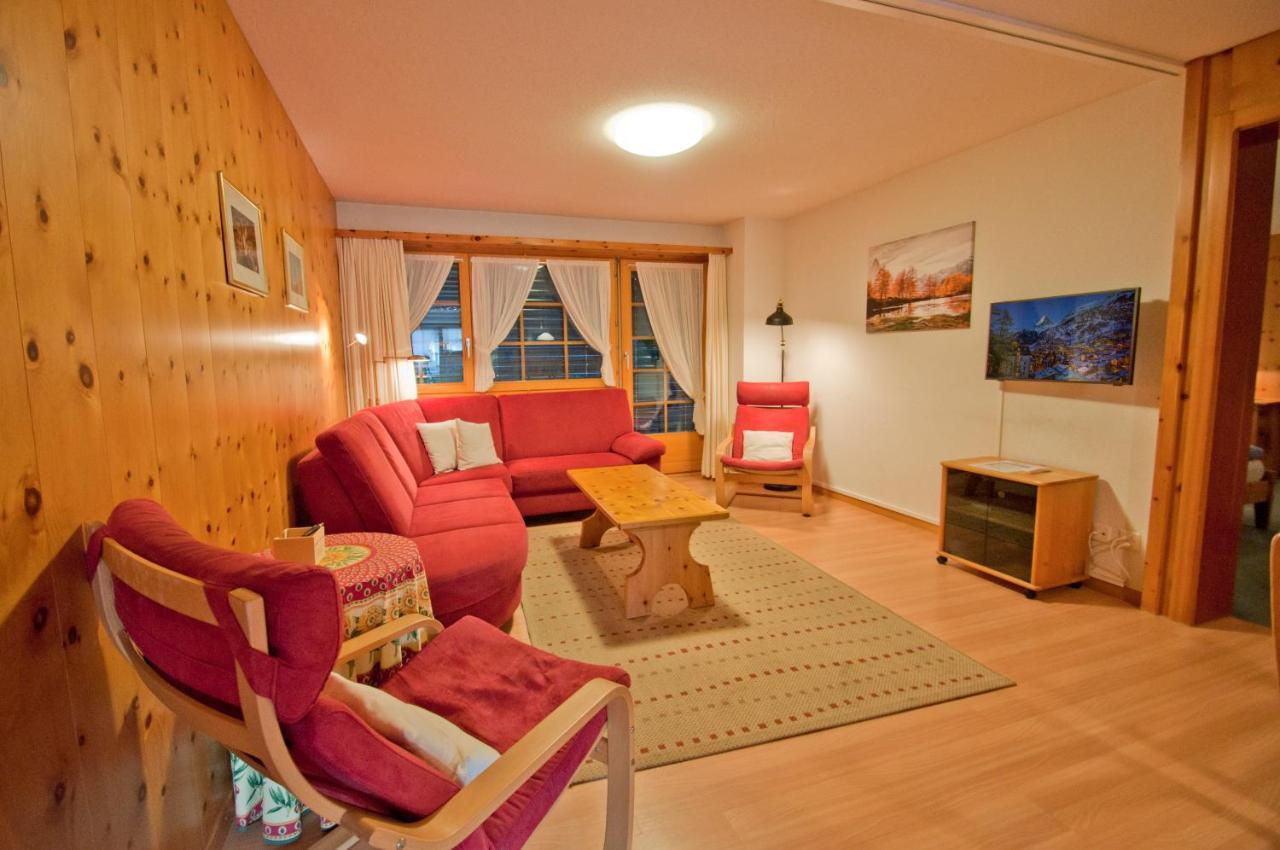 Dent Blanche Apartment Zermatt Bagian luar foto
